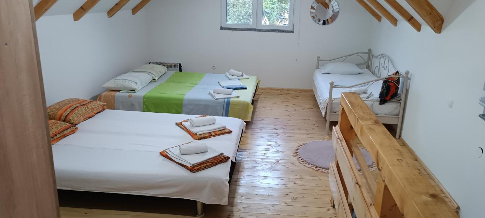 Azer * Visoko